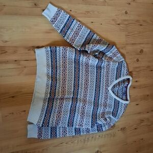 Izod Mens V-Neck Sweater with Multi Color  Pattern